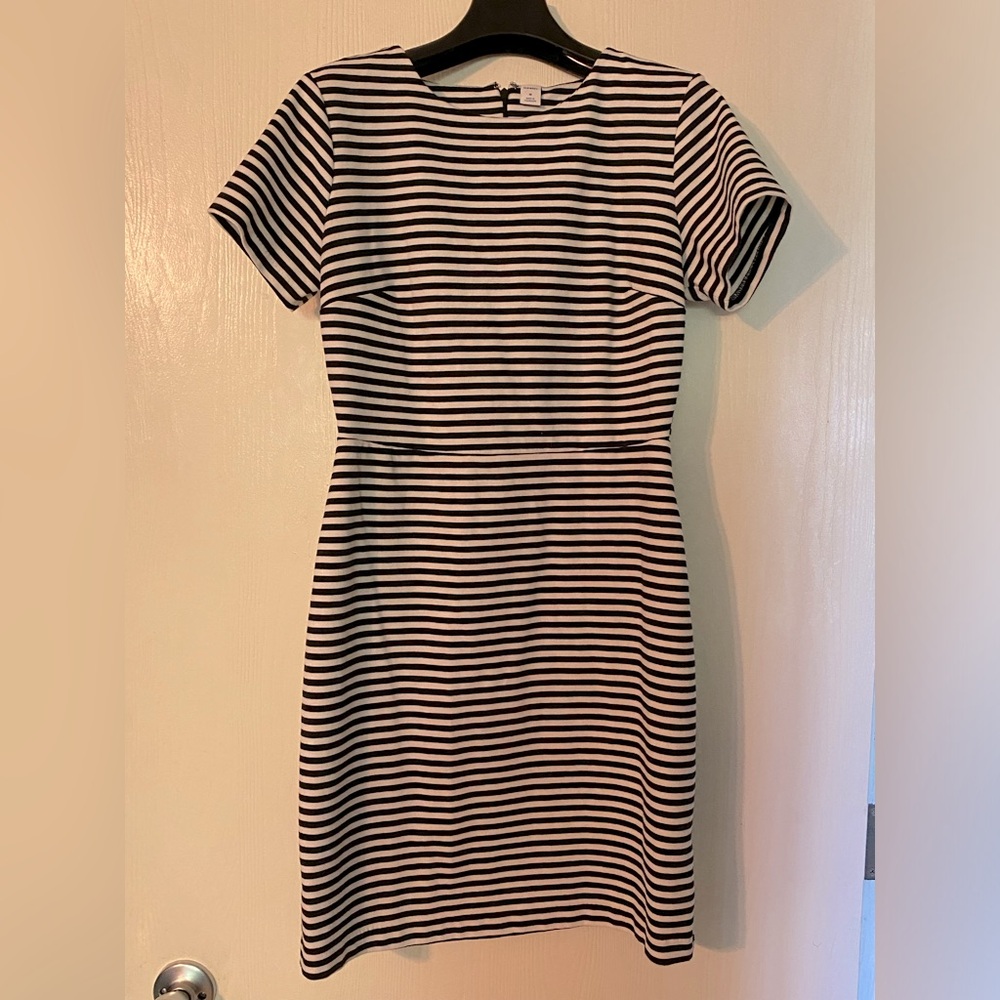 Old Navy Dress - Medium